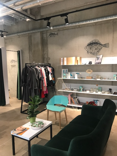 Ubrania, akcesoria a nawet świece i ceramika. We Wrocławiu otwarto nowy concept store "piece of k8"
