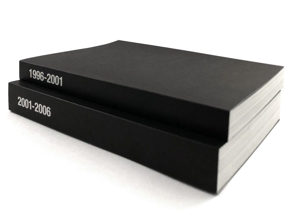 700 przepięknych stron z archiwami Rafa Simonsa – to napewno będzie modowa książka roku!