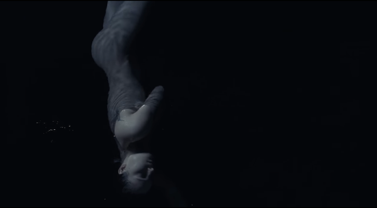 Charlotte Tomaszewska w nastrojowym klipie Daniela Spaleniaka