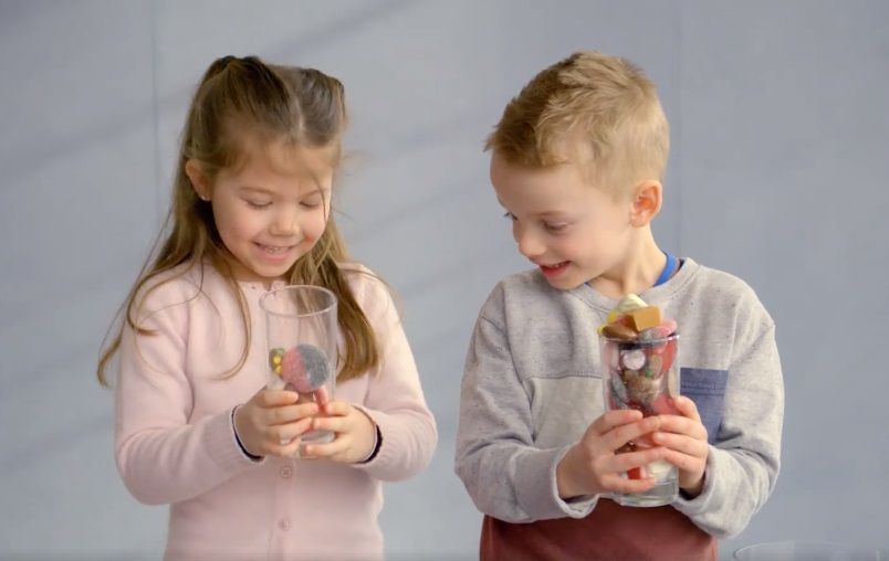 Ten filmik rozjuszył internautów. Eksperyment obnaża prawdę o kobietach