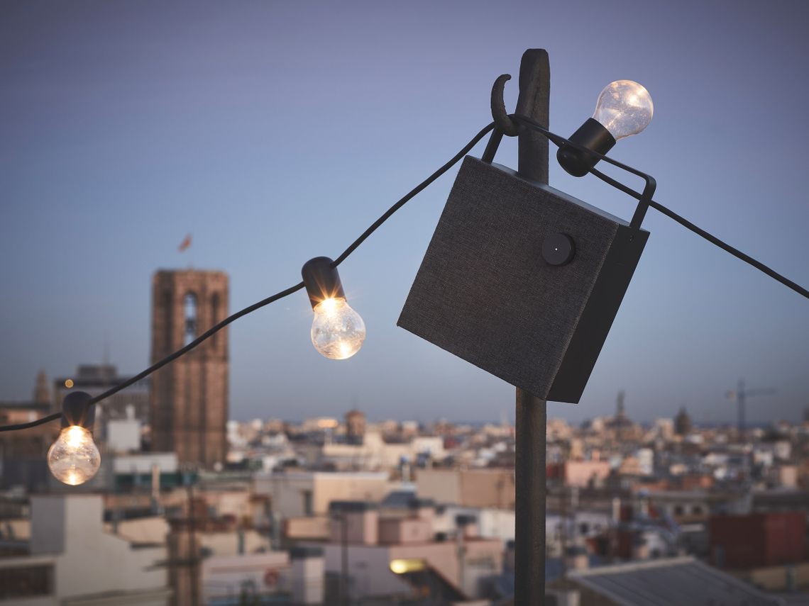 IKEA na ratunek miłośnikom muzyki. Głośniki bluetooth szwedzkiego giganta są piękne i tanie