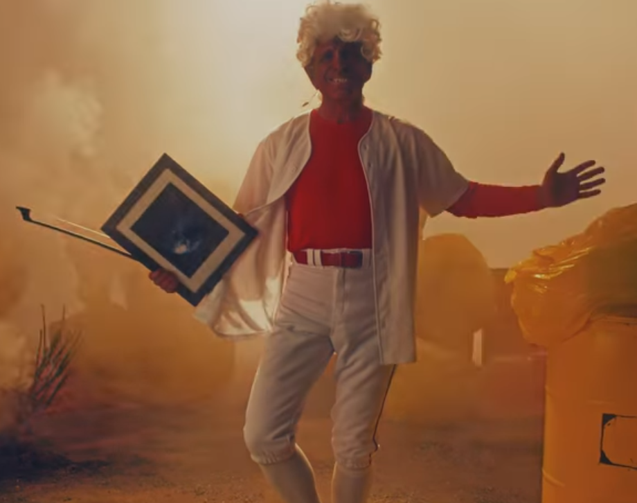 6 najlepszych teledysków kwietnia: "Lśnienie" i "Dzień świstaka" w jednym oraz szatan z aspiracjami Mozarta