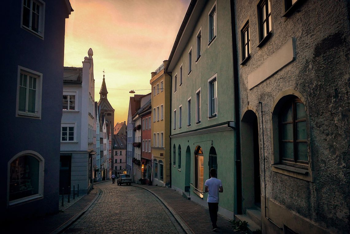 Chcesz ultranowoczesnego laptopa? Dobrze się składa, bo mamy jeden do oddania. W zamian pokaż nam ulubione sekretne miejsce w swoim mieście