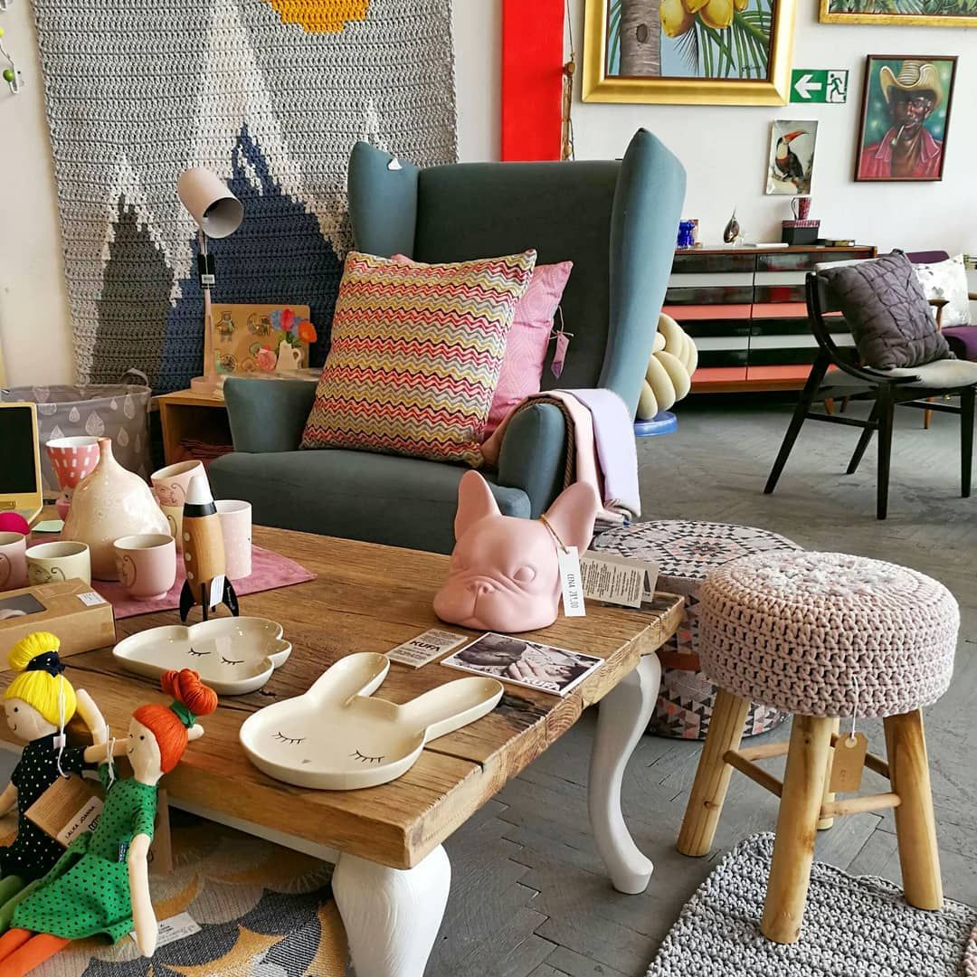 Artyści organizują aukcję na rzecz pomocy bezdomnym buldożkom. Warto wesprzeć tę inicjatywę