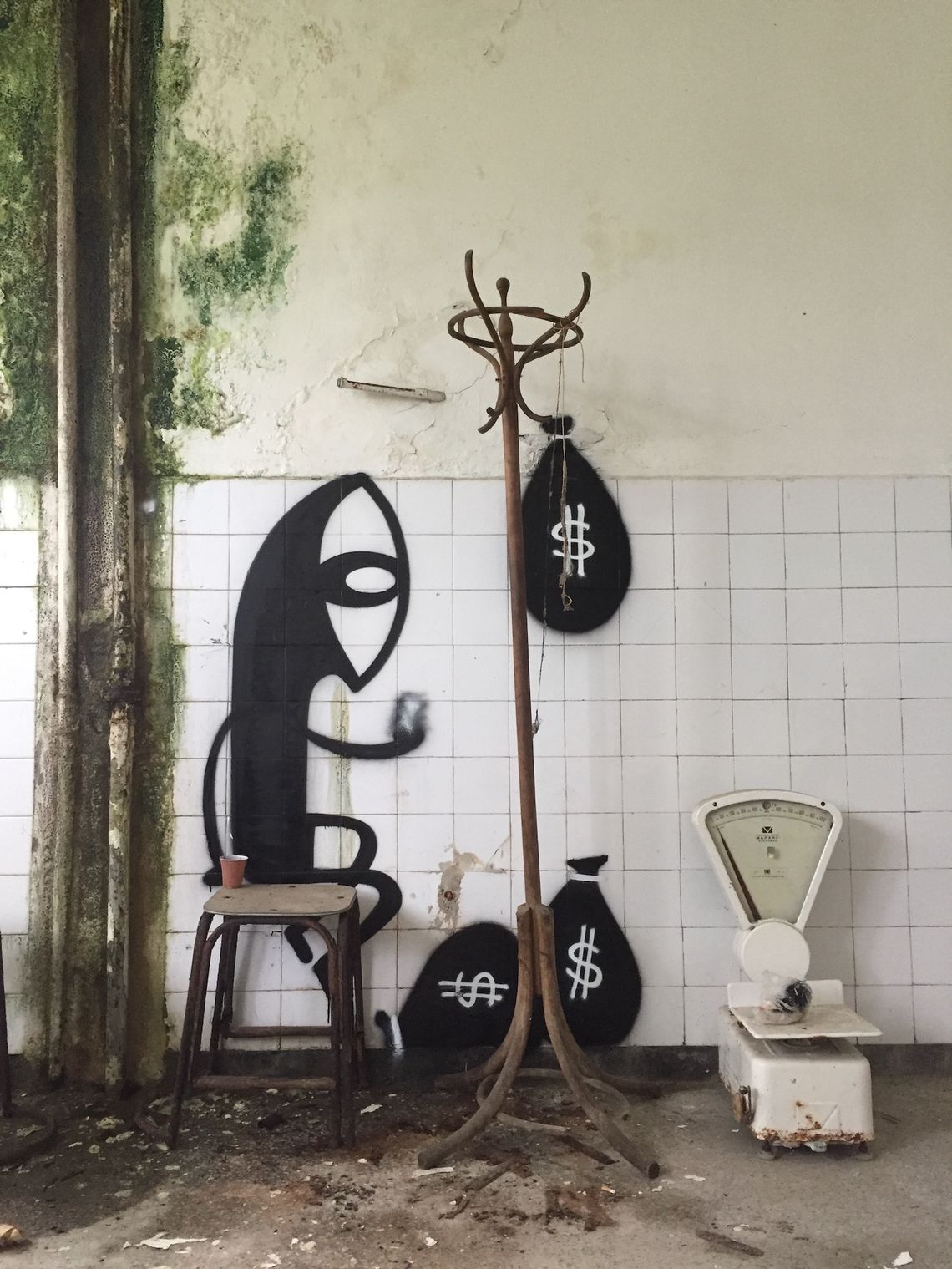 Polski streetartowiec podbija świat. Jego Peryskop to dla wielu postać kultowa [wywiad]