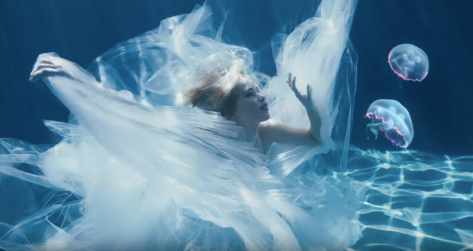 Dior promuje pierwszy zapach od 20 lat zjawiskowym spotem z Jennifer Lawrence