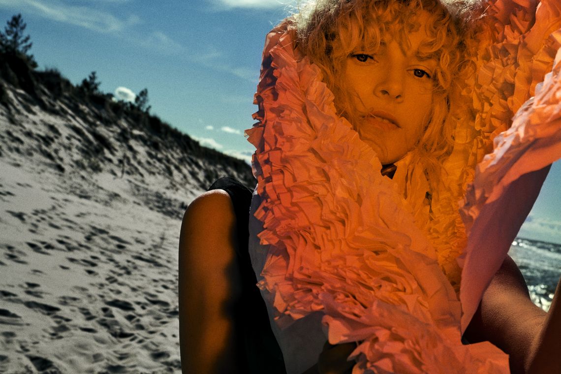 Mela Koteluk powraca z nowym singlem! "Odprowadź" to jej najlepsza piosenka jak dotąd