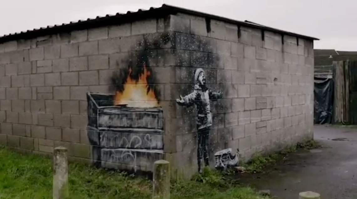 Najnowsza praca Banksy'ego sprzedana. Właściciel niepozornego garażu zarobił dużą kwotę