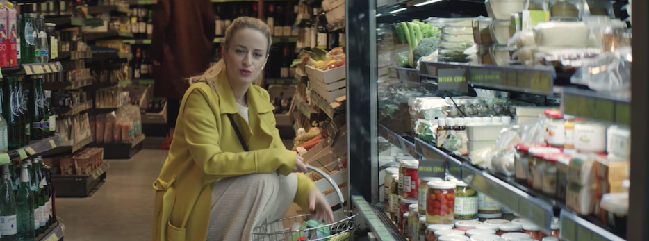 Zamiast wyrzucać jedzenie, podzielmy się nim z potrzebującymi. Trwa akcja „Podziel się posiłkiem z Bezdomnymi”