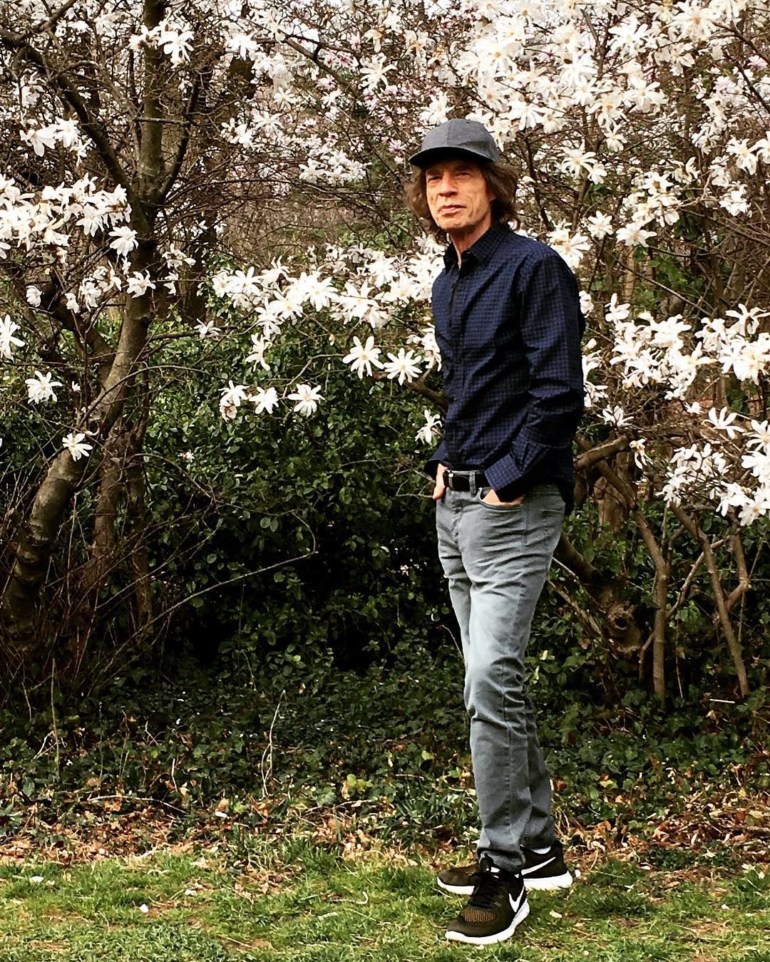 Mick Jagger tuż po operacji serca pokazał swój słynny taniec [wideo]