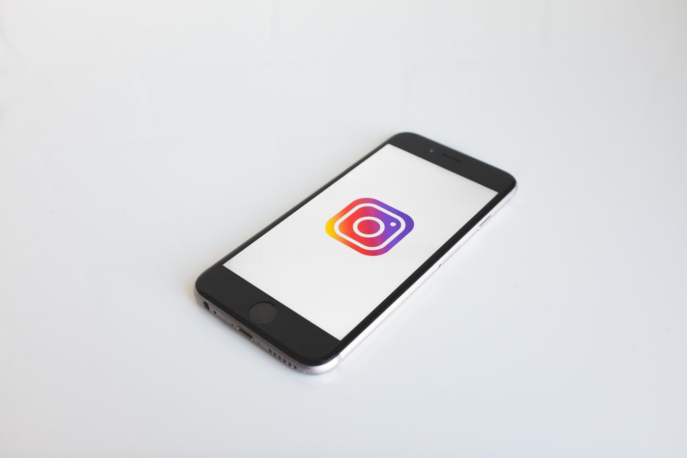 W jaki sposób Instagram wybiera dla dla nas reklamy? Można to sprawdzić – podpowiadamy jak
