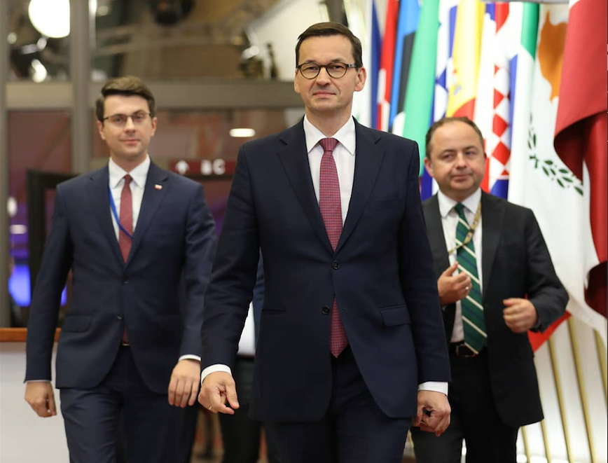Polski rząd blokuje szczyt klimatyczny w Brukseli – nie chce neutralności klimatycznej, woli palić węglem