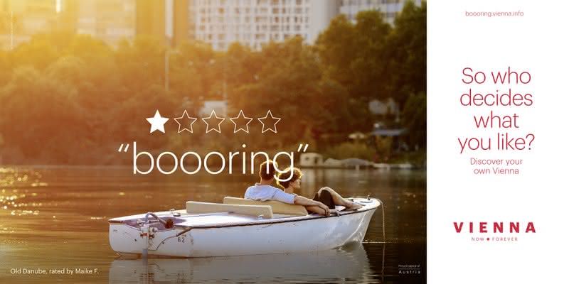 Ironiczna kampania europejskiego miasta podważa internetowe recenzje i zachęca do samodzielnych wyborów miejsc do zwiedzania