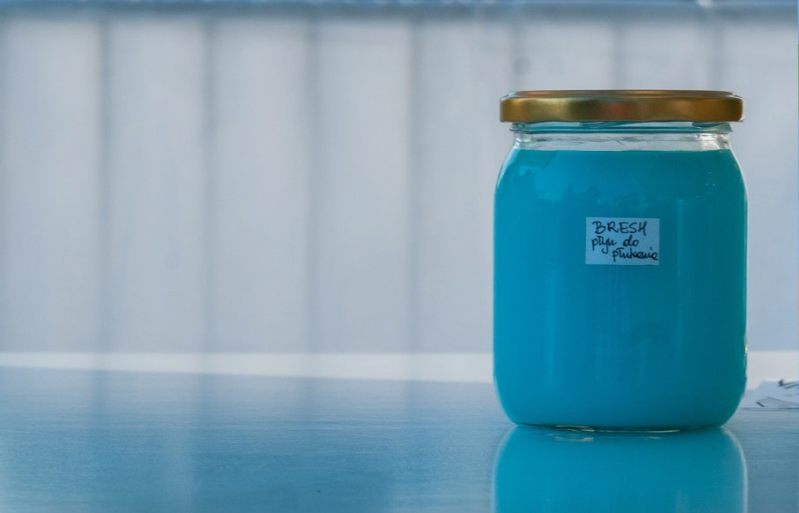 W polskim mieście pojawił się eko automat na środki czystości bez plastiku. Wystarczy przynieść własne opakowanie