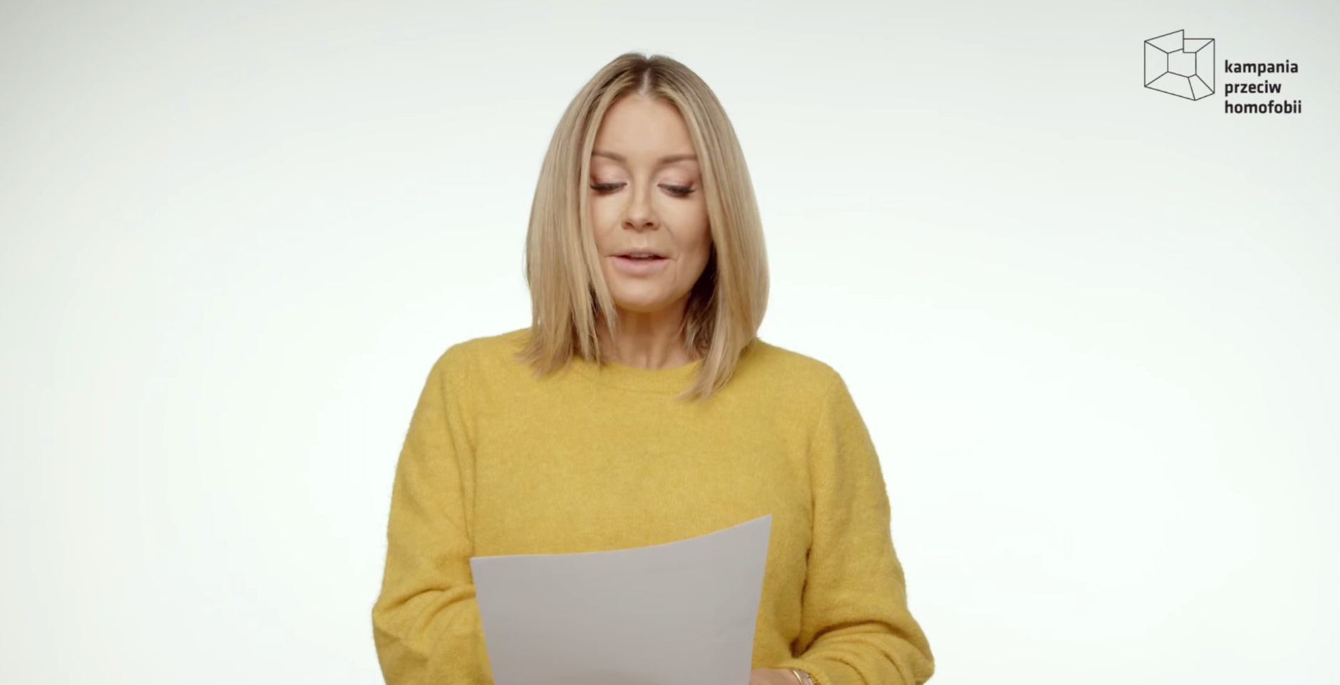 Kampania Przeciw Homofobii opublikowała poruszający spot „Stoję po stronie młodzieży”. Tęczowy piątek już 25 października