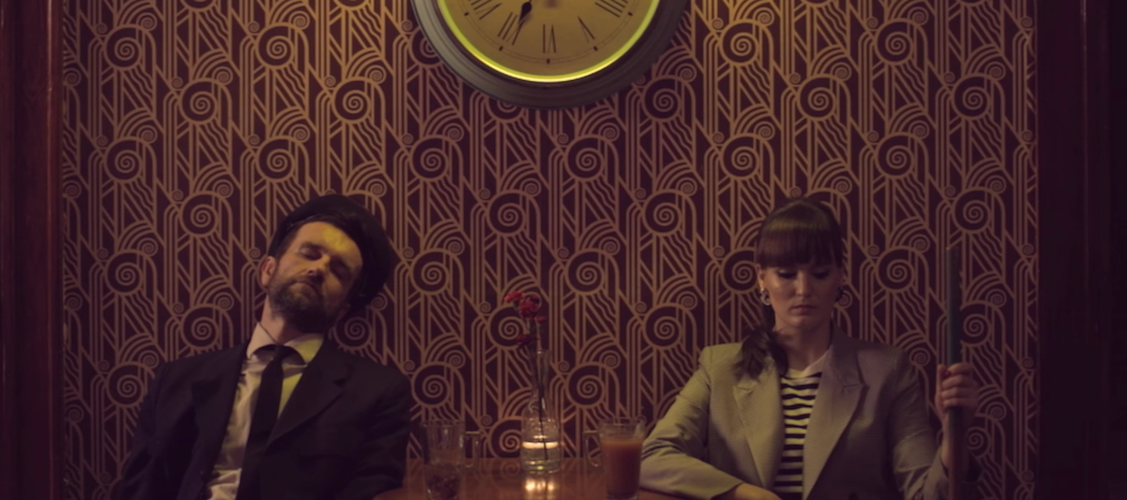 Kot, Jakubik, Czarnecka, Mecwaldowski i Bovska w absurdalnym klipie L.U.C.