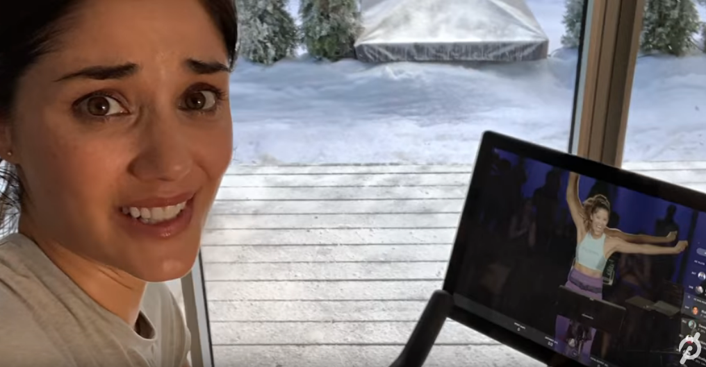 Z powodu tej reklamy roweru treningowego firma straciła w 1 dzień prawie miliard dolarów na wartości