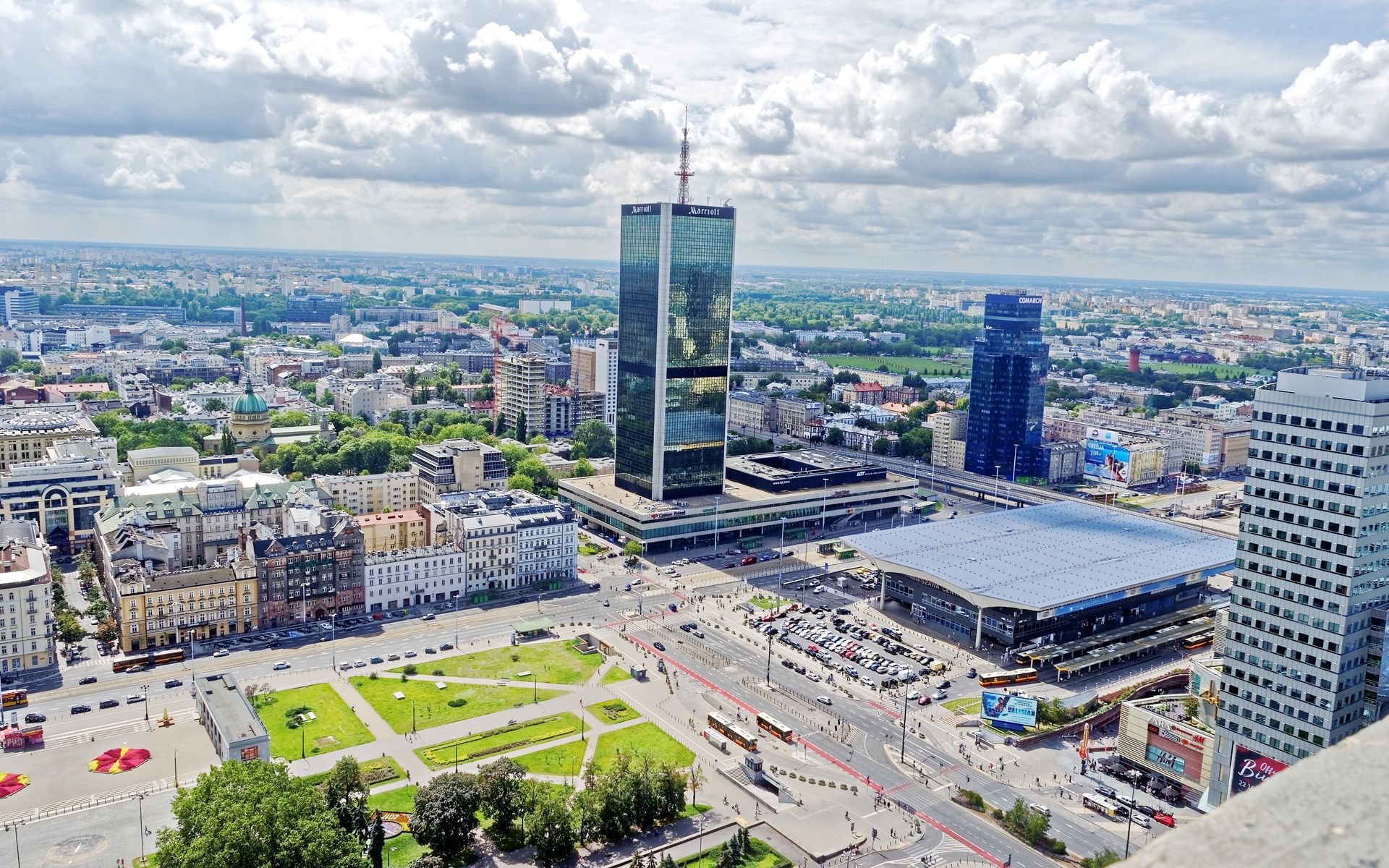 Warszawa z uchwałą krajobrazową. To koniec reklam zaśmiecających miasto