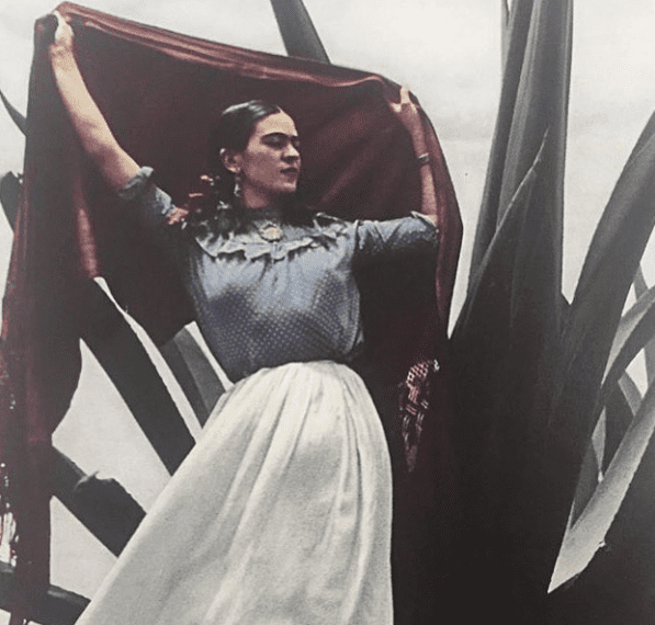 Daj się oprowadzić po legendarnym domu Fridy Kahlo. Oczywiście online