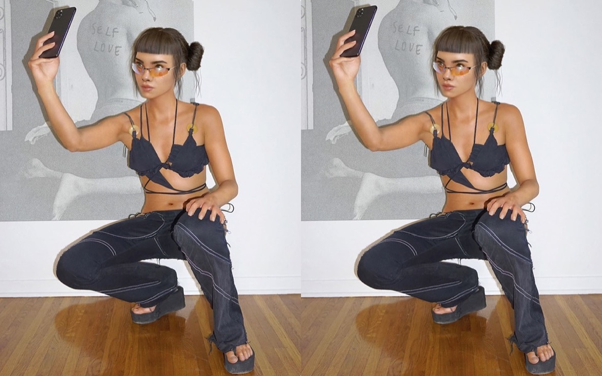 Znana cyber-infuencerka w spodniach polskiego projektanta