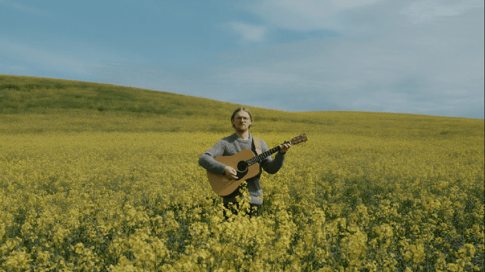 Premiera: MaJLo powraca z singlem i klipem, które idealnie sprawdzą się w połowie sierpnia