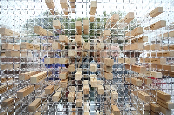 Wystawa, którą możesz zabrać ze sobą do domu. „Znikający mur” zagości w Polsce