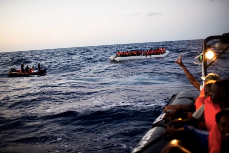 Banksy ratuje uchodźców. Ufundował łódź, która pomaga migrantom na Morzu Śródziemnym