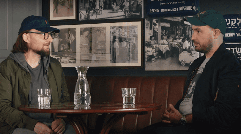 Jakub Żulczyk i Juliusz Strachota w szczerych rozmowach o tym „Co ćpać po odwyku”