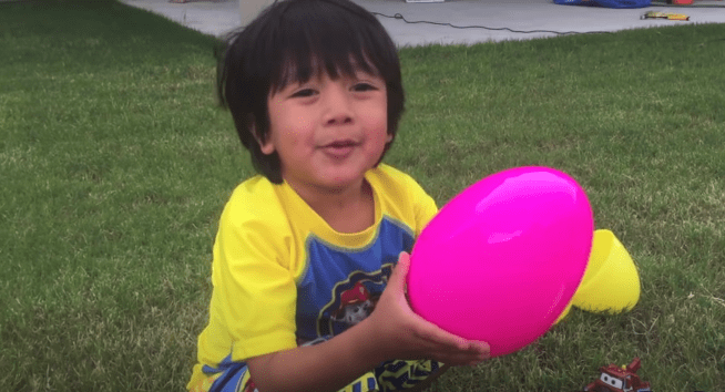 Najlepiej zarabiająca gwiazda YouTube'a na świecie to... dziewięciolatek