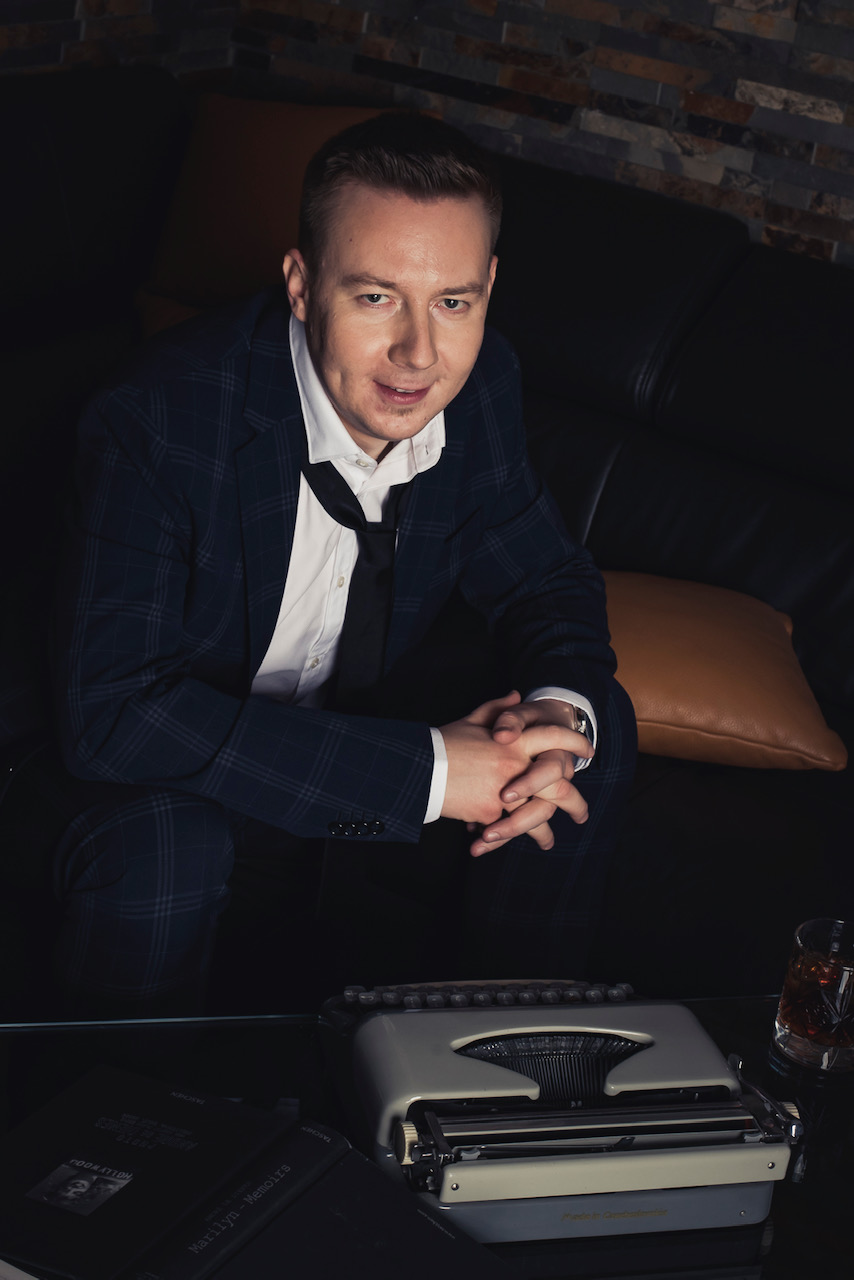 Wiktor Piątkowski opowiada o „Miłości do kwadratu" i współpracy z Netflixem [wywiad]