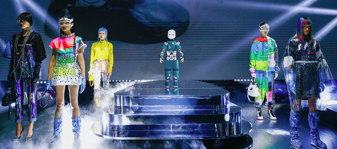 Roboty wystąpiły w roli modelek na pokazie Dolce & Gabbana