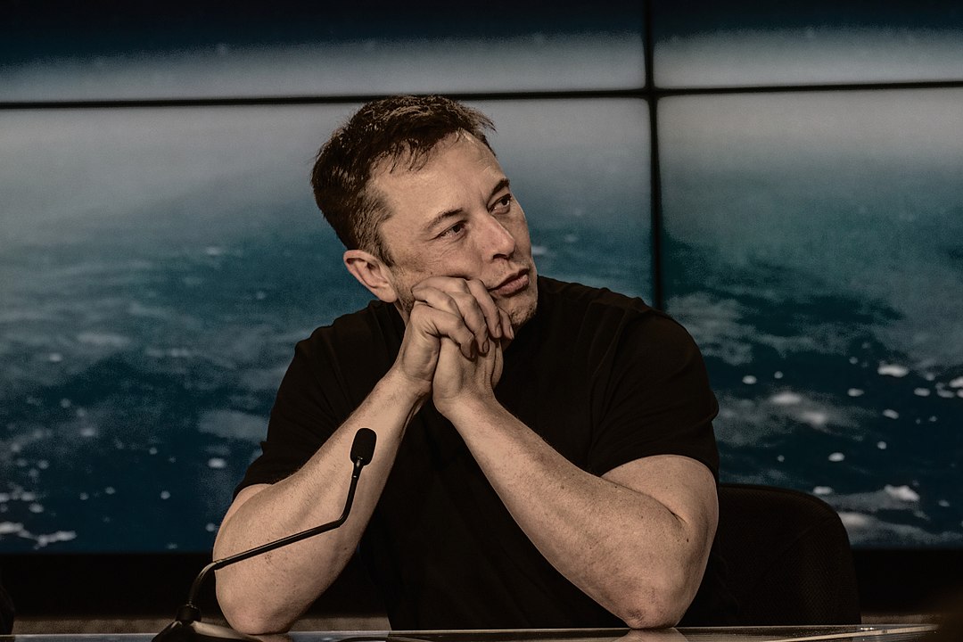 Elon Musk przymierza się do wyświetlenia pierwszej reklamy w kosmosie
