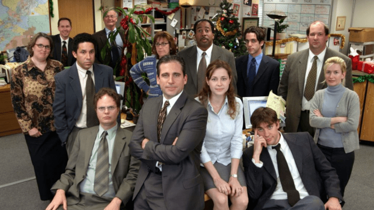 Wybraliśmy 10 najzabawniejszych scen z serialu „The Office”. Dzisiaj Światowy Dzień Uśmiechu