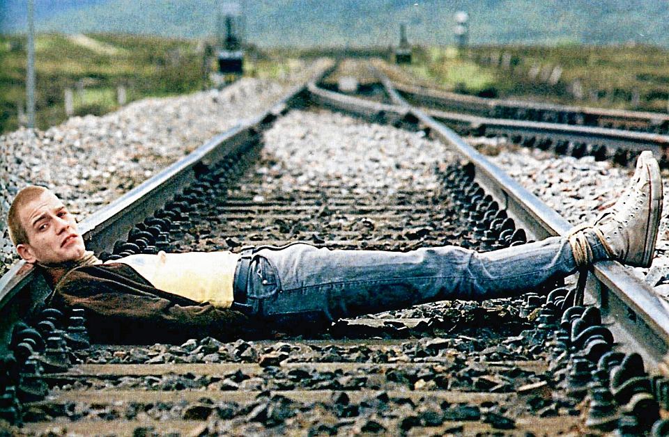 „Trainspotting” powróci, ale tym razem jako musical! Przypomni, jak brzmiały lata 90.?