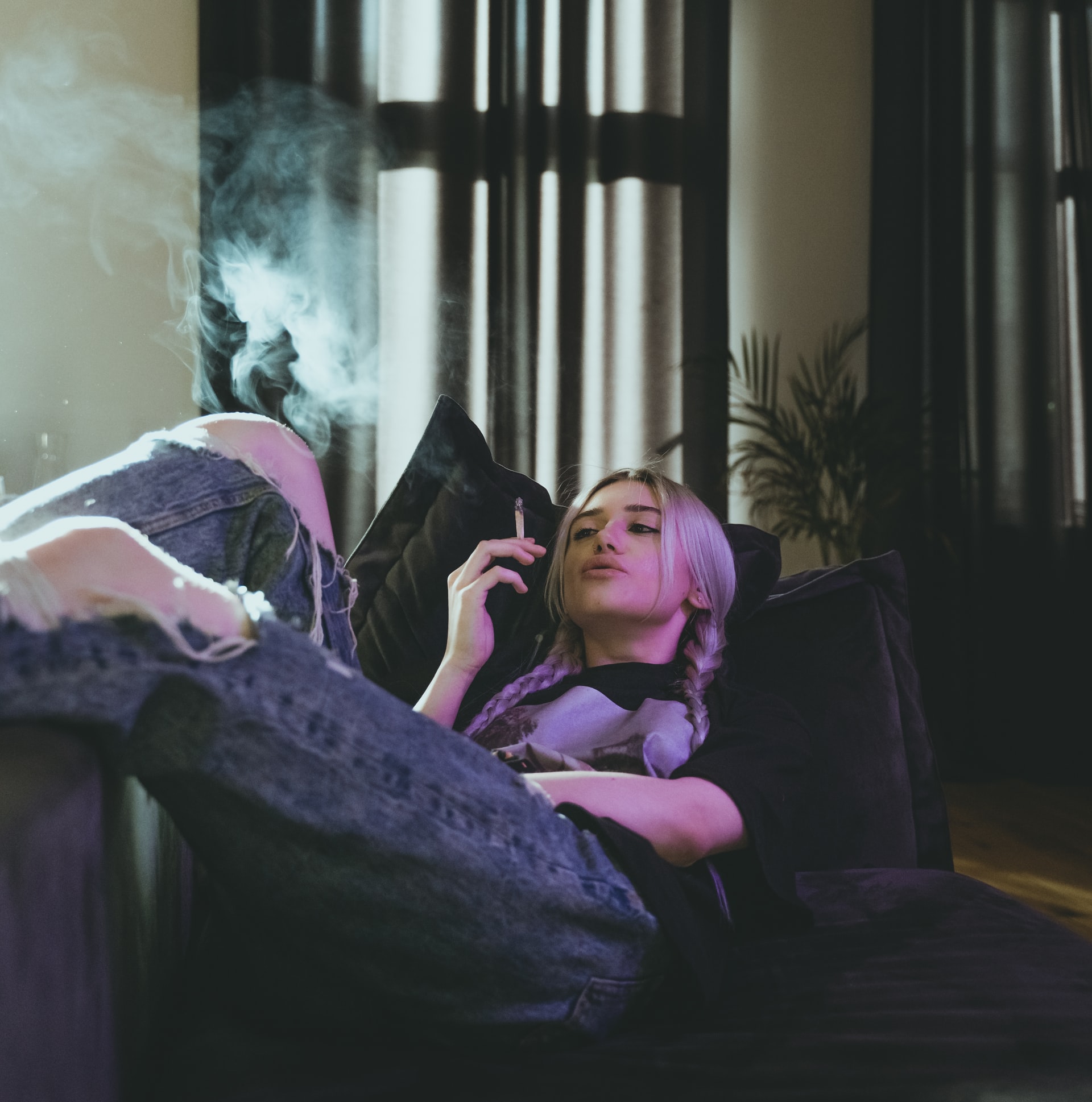 Uber Eats ogłosił, że oprócz jedzenia umożliwi zamówienie marihuany