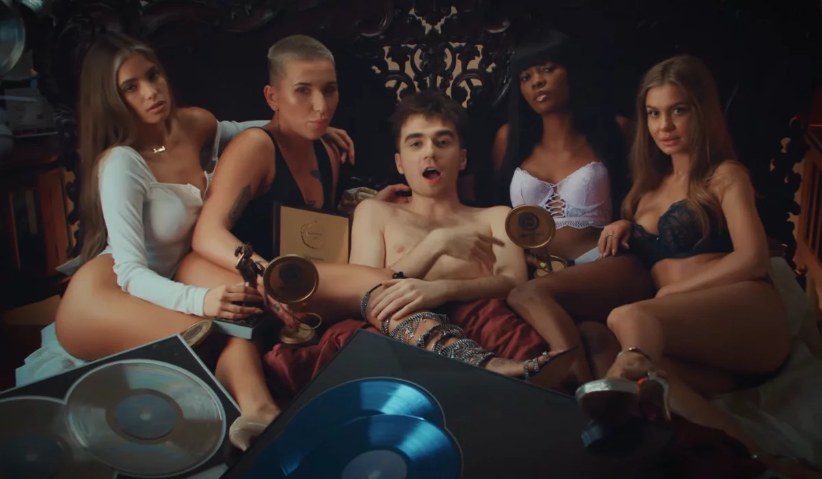 10 najpopularniejszych teledysków w Polsce w 2021 roku