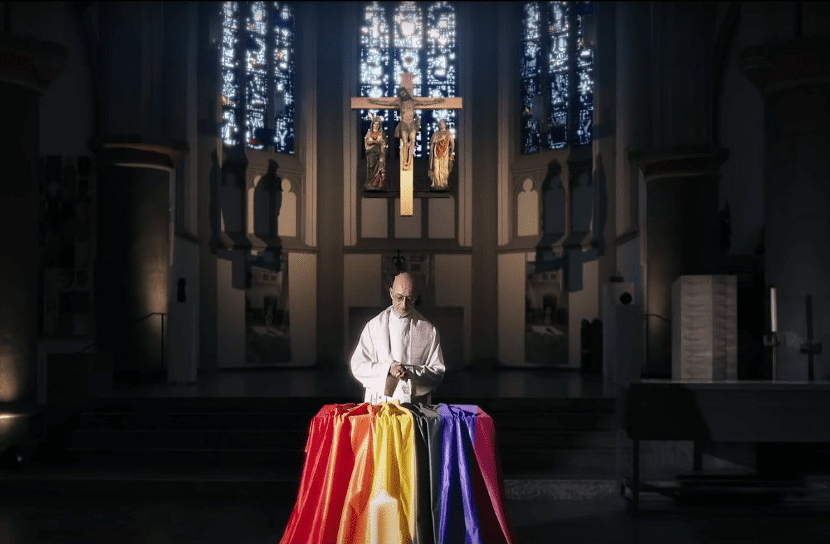 Wielki coming out w Kościele. Księża i zakonnice ujawniają się jako osoby nieheteronormatywne