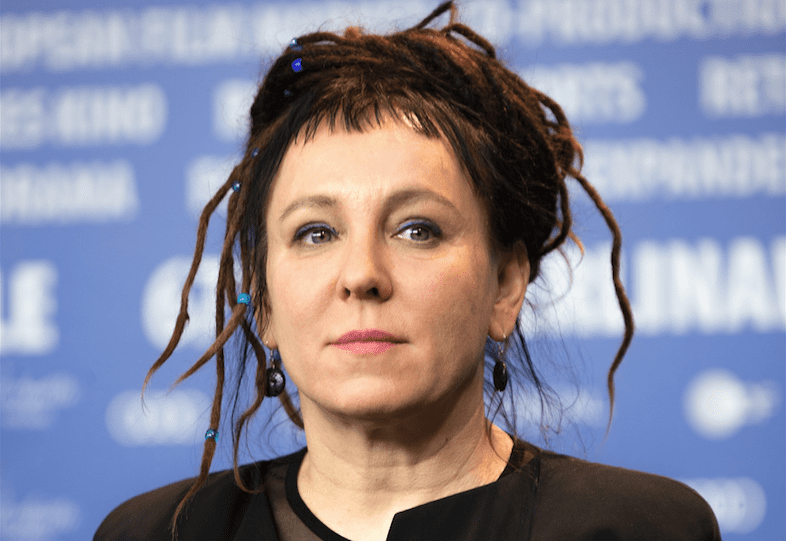 Powstaje gra komputerowa na podstawie powieści Olgi Tokarczuk. Noblistka współtworzy scenariusz