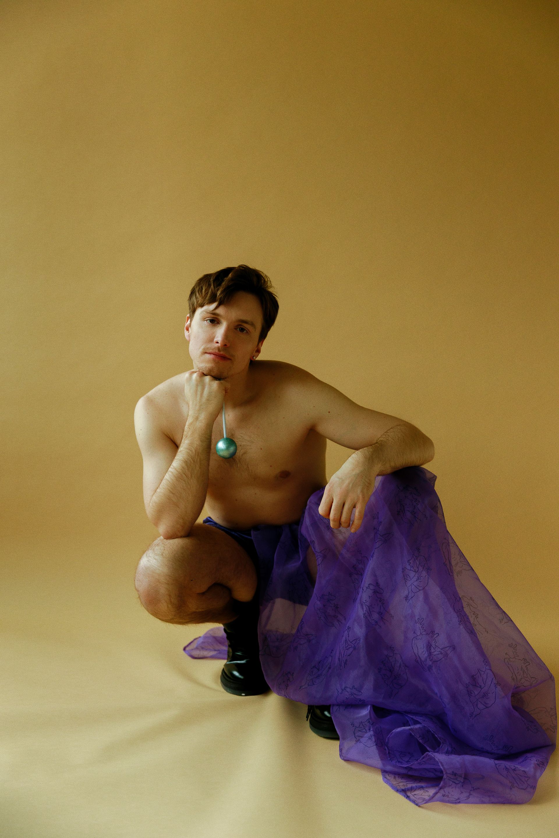 [Z archiwum K MAG] „Niespecjalnie interesują mnie bohaterowie Marvela”, mówi Tomasz Włosok, jeden z najciekawszych młodych aktorów