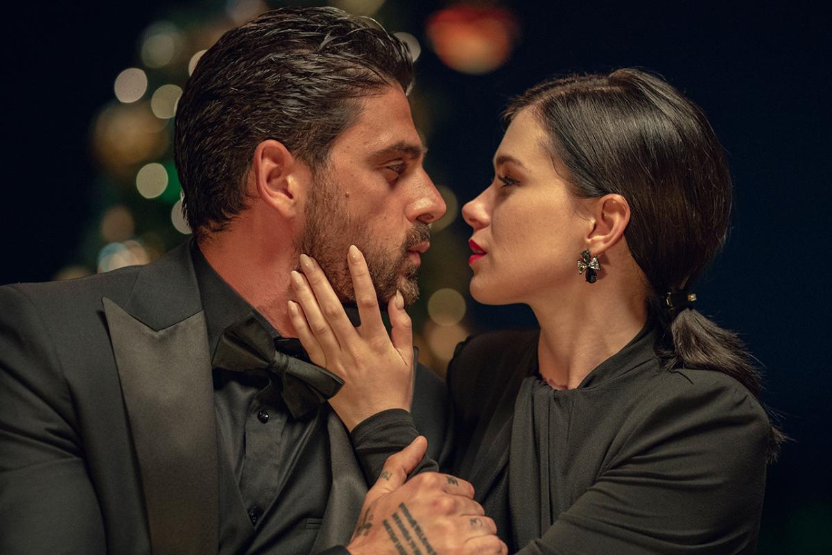 Wielki powrót Laury i Massimo. Zagraniczni krytycy masakrują „365 dni: Ten Dzień"