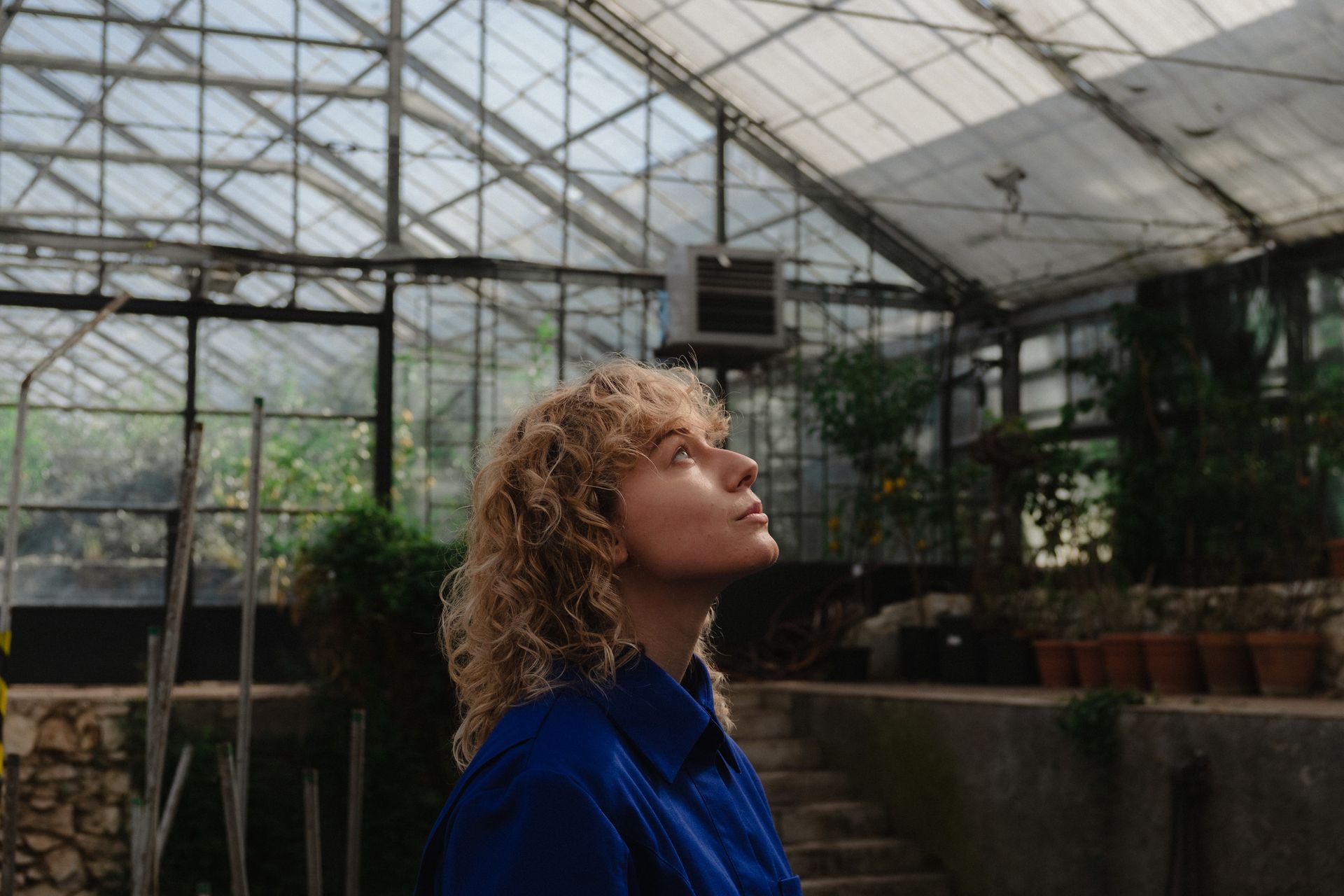 Piękne kostiumy Jana F. Chodorowicza w teledysku Werki