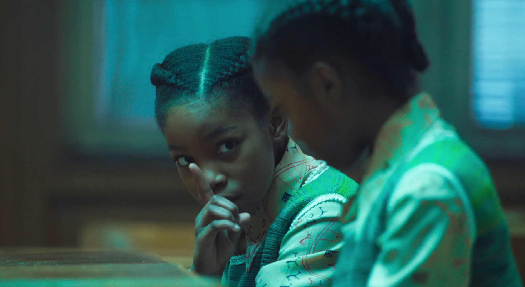 „Co ta biała Polka może wiedzieć o czarnoskórych dziewczynach?" – o filmie „Silent Twins" rozmawiamy z reżyserką, Agnieszką Smoczyńską