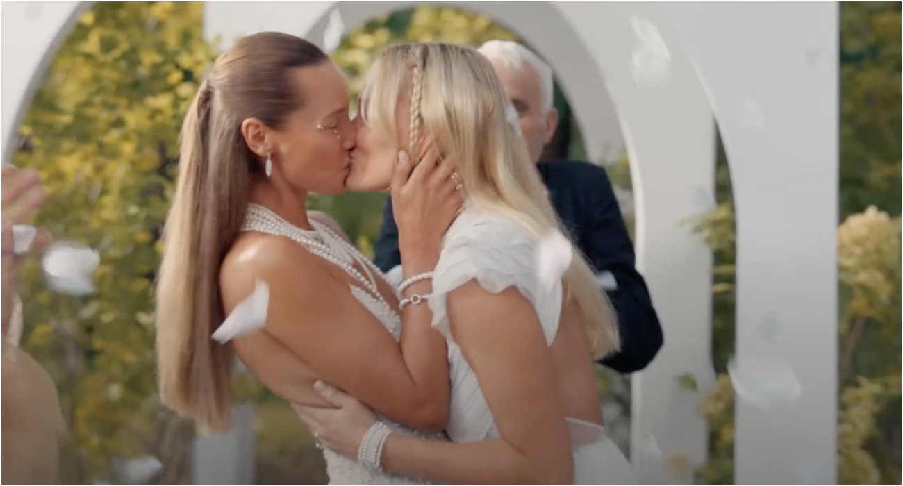 Śluby jednopłciowe i kobiecy rząd. Tak wygląda przyszłość Polski w spocie marki Yes