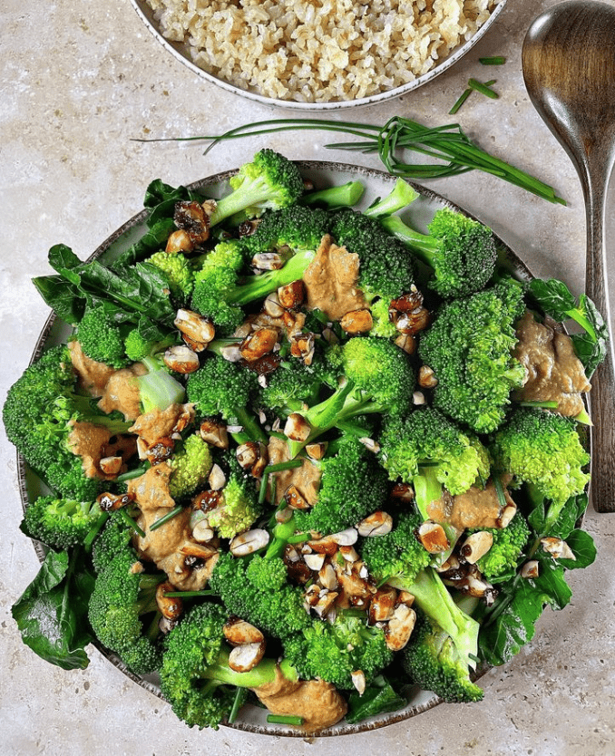 Przepisy, inspiracje i dania, o istnieniu których nie mieliście pojęcia. Te 6 kont promuje wegańską kuchnię i robi to dobrze