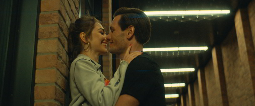 „Będziemy takimi pieprzyjacielami”. Pikantny zwiastun „Pokolenia Ikea” z Gelnerem i Olszańską