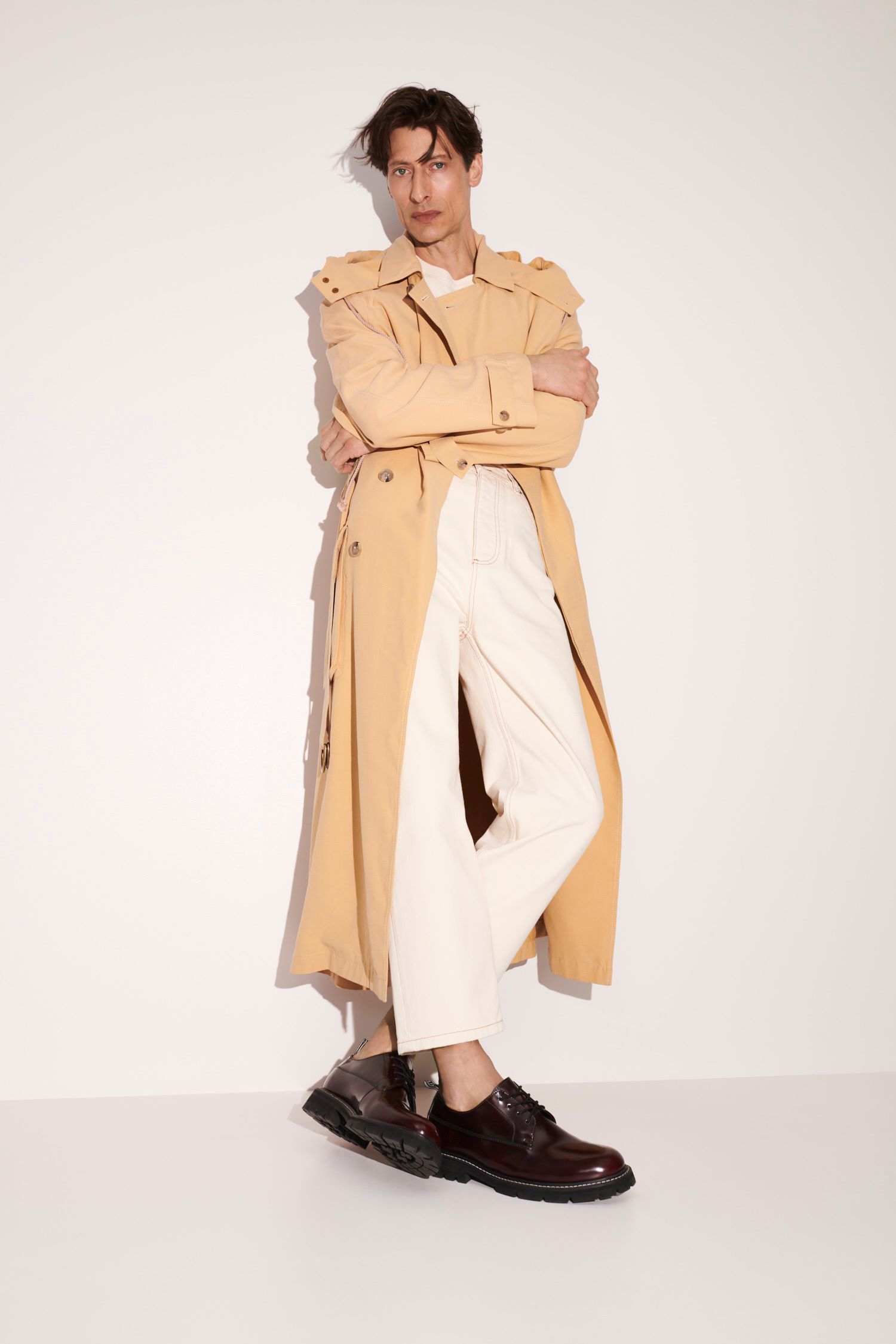 Niezobowiązująca elegancja w połączeniu z klimatem retro? Czy nowoczesny streetwear? Sprawdź męskie trendy dostępne w CCC