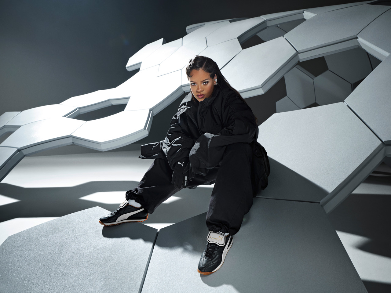 Rihanna prezentuje AVANTI! Noszone przez legendy, przywrócone przez Rihannę