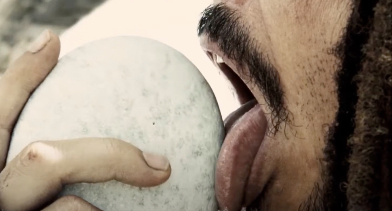 Polak dostał Antynobla. Rozwiązał zagadkę lizania skał