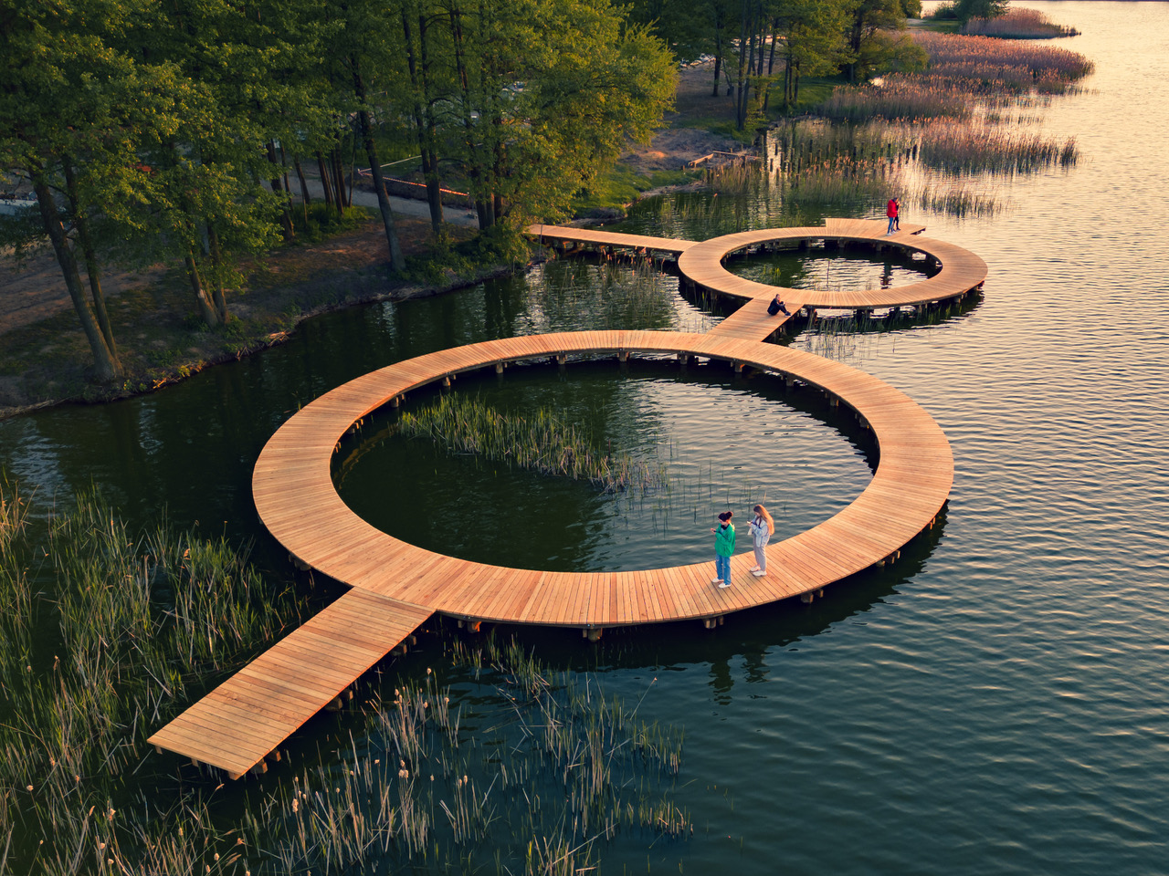 Okrągłe pomosty na Jeziorze Słupeckim zwyciężyły w międzynarodowym konkursie!