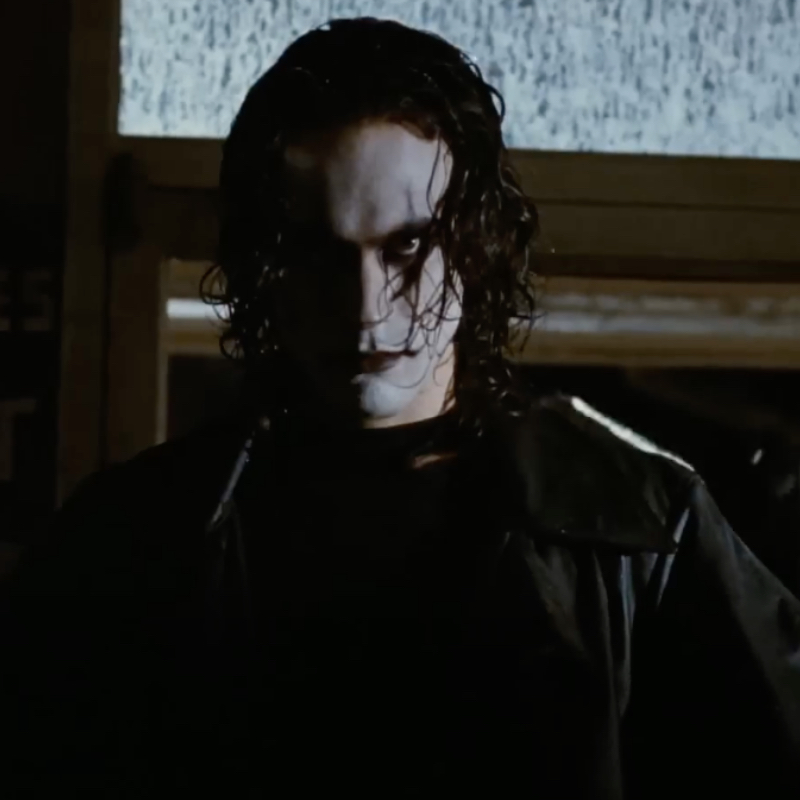 Film „Kruk” uznano za przeklęty – dziwne wypadki na planie i śmierć Brandona Lee